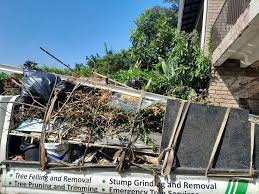 Best Commercial Junk Removal  in Greens Farms, CT
